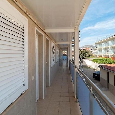Apartamentos Denis Castelldefels Exterior foto