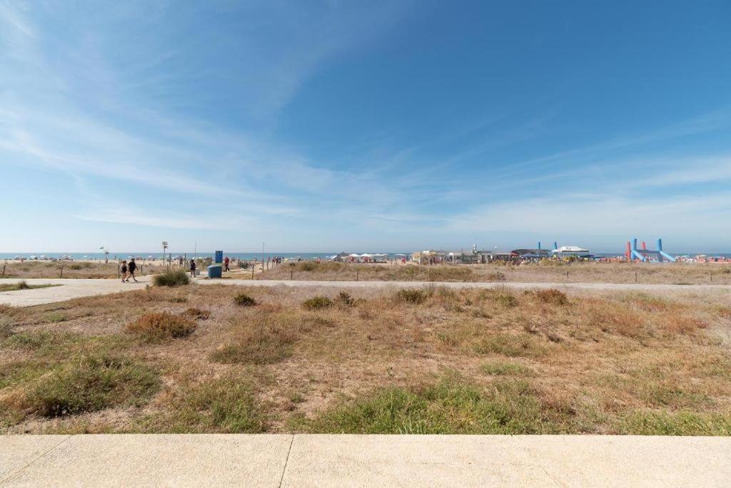 Apartamentos Denis Castelldefels Exterior foto